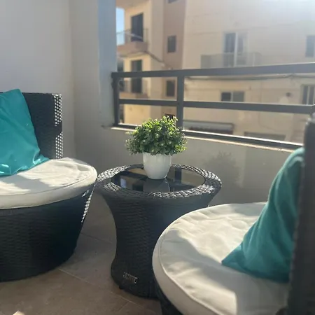 Lejlighed Mellieha Stylish & Modern Close To The 3 Bedroom Family