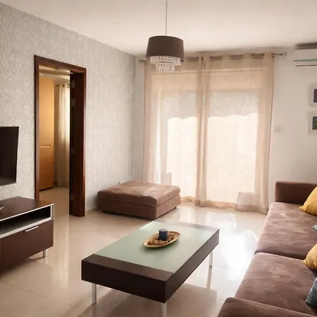 Mellieha Stylish & Modern Close To The 3 Bedroom Family * Is-Sellum
